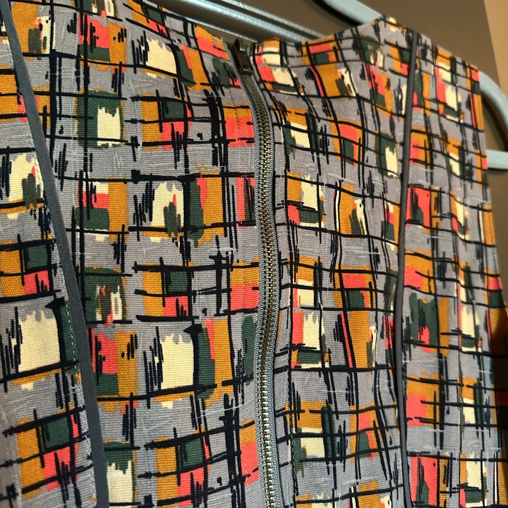 Darling Multicolor Abstract Dress - Picture 4 of 6